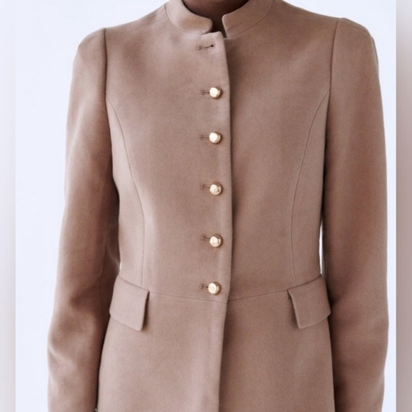Zara NWOT,camel color,wool blazer with bronze color buttons - Picture 3 of 7